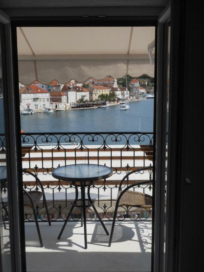 Villa Anna Milna  Exteriér fotografie